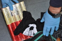 Na uzbrojeniu kostka brukowa i koktajle Mołotowa... Policja publikuje nowe zdjęcia po 11 listopada