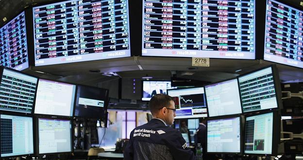 Na Wall Street niewielkie spadki indeksów /AFP