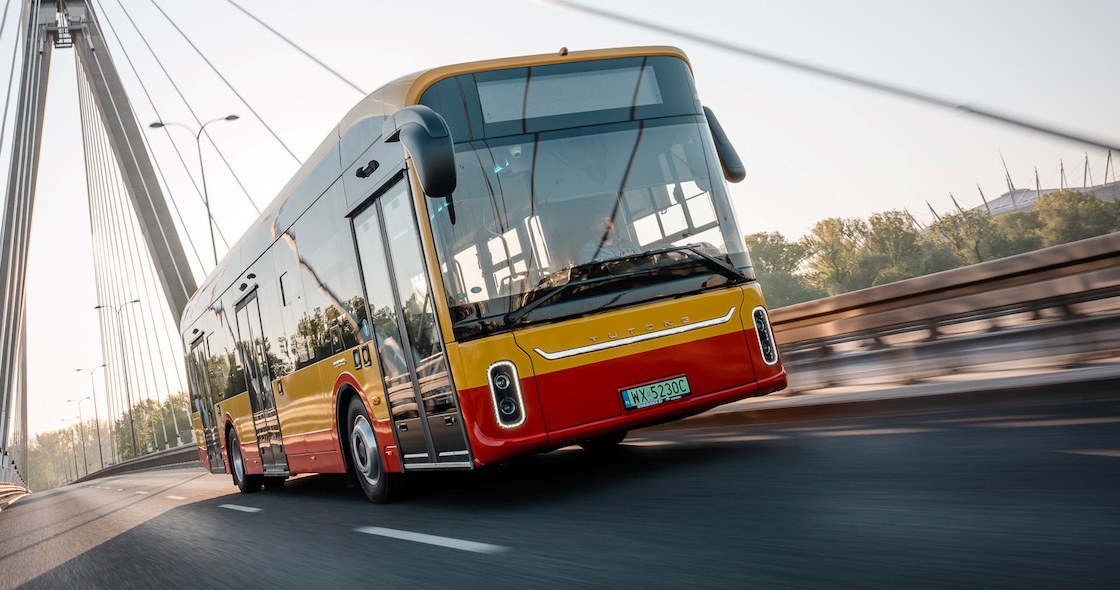 Na warszawskie ulice wyjechał elektryczny autobus produkcji chińskiej. / Dominik Kalamus/ Busnex Poland /