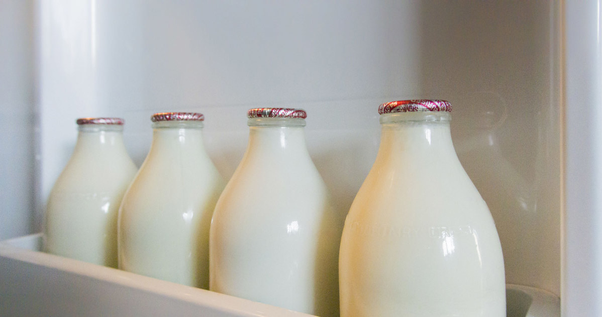Na wódkę w 2023 r. wydano 16,8 mld zł, tymczasem na mleko przeznaczono 5,1 mld zł /123RF/PICSEL