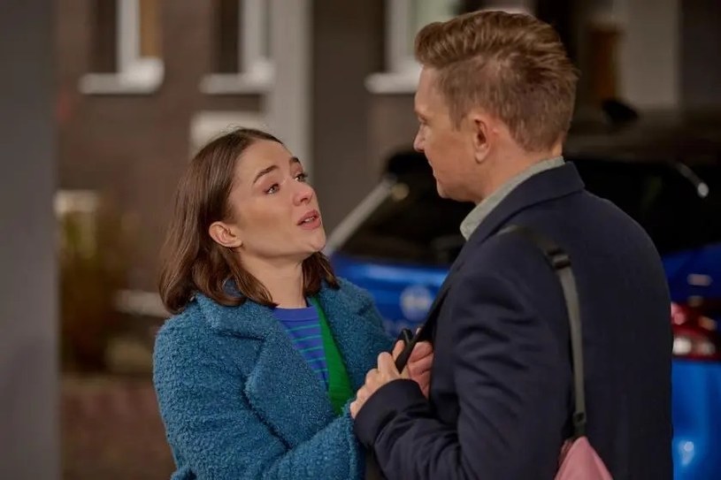 "Na Wspólnej". Odcinek 4067. Boi się, iż oszalałą. Prosi o pomoc