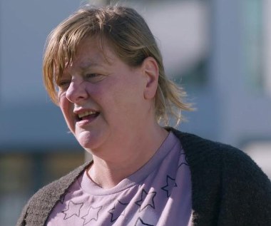 "Na Wspólnej". Odcinek 4129. Wykorzysta nieobecność córki? Co zamierza zrobić?