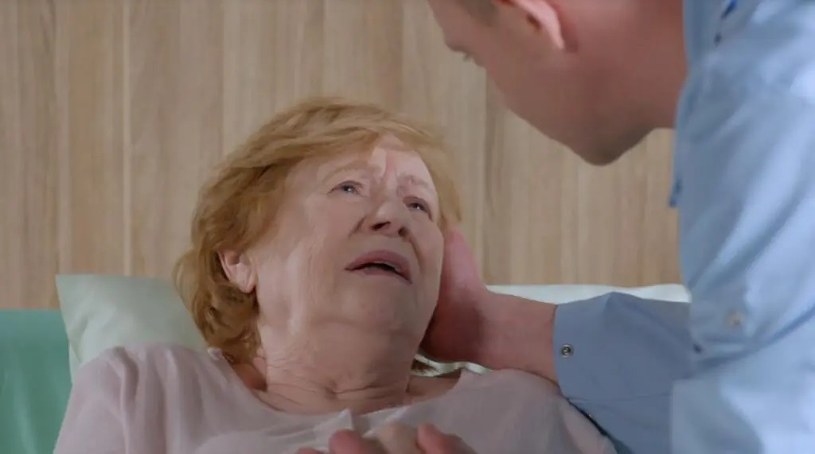 "Na Wspólnej". Odcinek 4199. Czeka ją trudna operacja. Nie wierzy w sukces