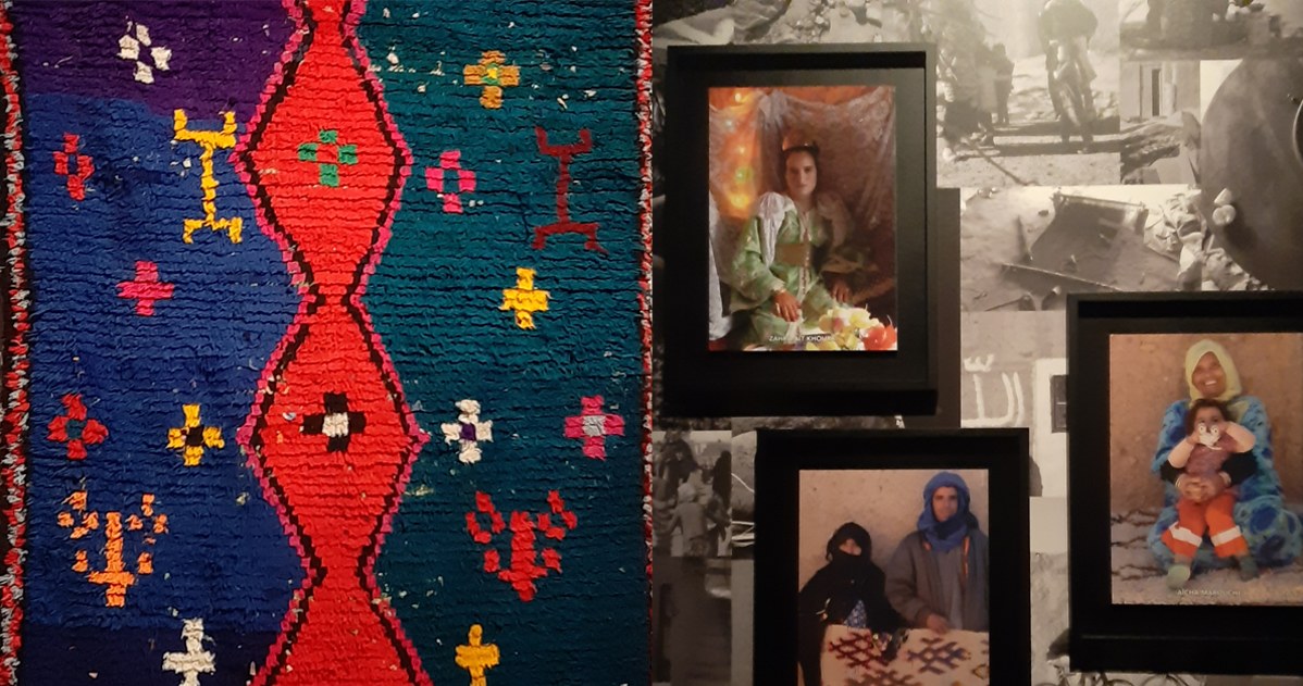 Na wystawie można zobaczyć dywany i artystki, które je stworzyły, fot. I. Grelowska /Styl.pl
