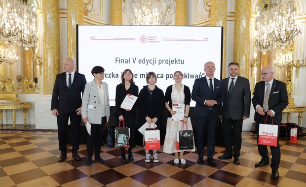 Na Zamku Królewskim finał V edycji projektu edukacyjnego IPN „Łączka i inne miejsca poszukiwań”