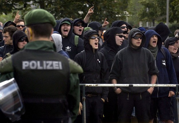 Na zdj. demonstracja przeciwko neonazistom /EPA/Oliver Weiken   /PAP