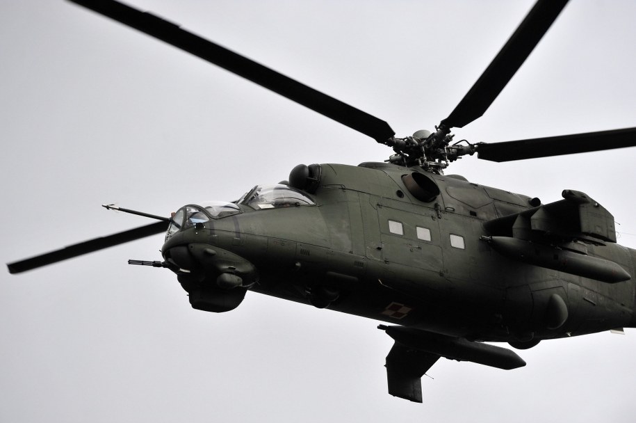Na zdj.: Helikopter ratowniczy Mi-24 /Marcin Bielecki /PAP