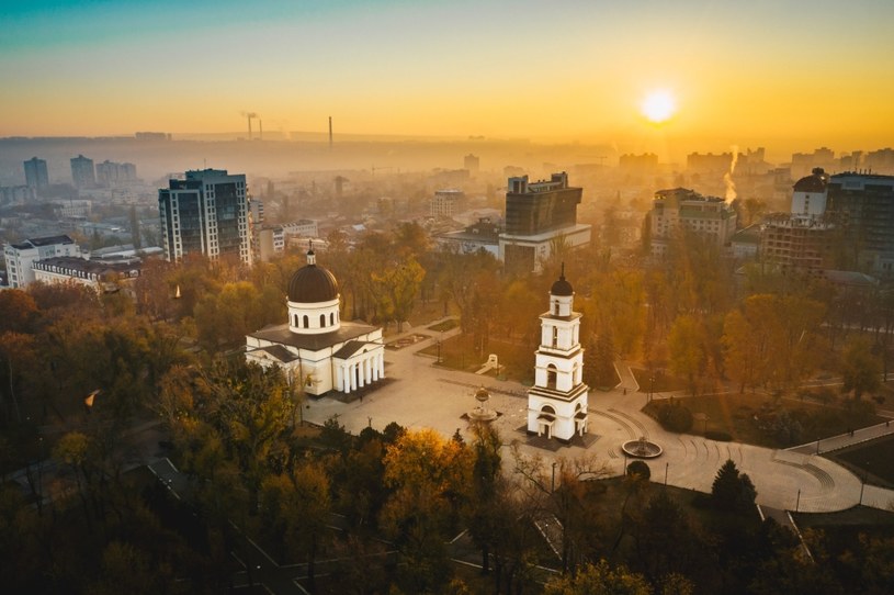Na zdj. Kiszyniów, stolica Mołdawii. Rząd Mołdawii nie wyklucza wyłączeń prądu /123RF/PICSEL