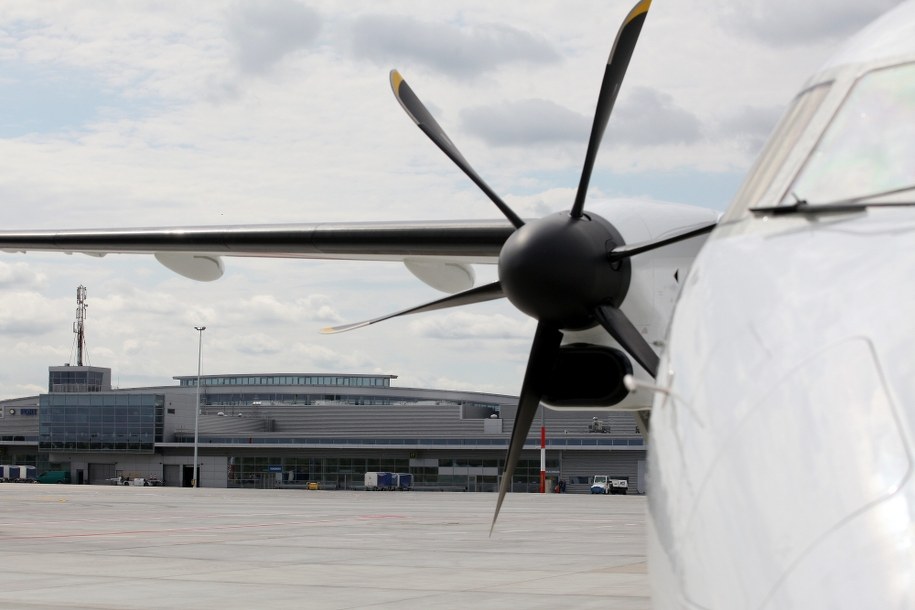 Na zdj. poznańskie lotnisko /Paweł Supernak /PAP