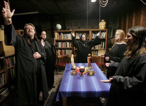 Na zdj. Spotkanie współczesnych adeptów magii, 25 październik 2006r., Hoopeston, Illinois /Getty Images/Flash Press Media