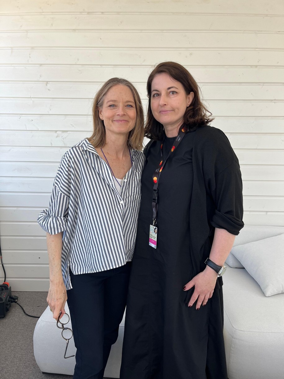 Na zdjęciu aktorka Jodie Forster z autorką wywiadu, dziennikarką RMF FM Katarzyną Sobiechowską-Szuchtą /Archiwum prywatne