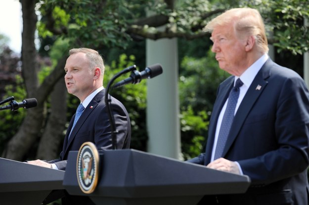 Na zdjęciu: Andrzej Duda i Donald Trump podczas wspólnej konferencji prasowej w Ogrodzie Różanym Białego Domu, czerwiec 2020 rok / 	Leszek Szymański    /PAP