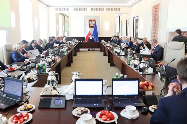 Na zdjęciu członkowie rządu Mateusza Morawieckiego podczas posiedzenia /	Tomasz Gzell   /PAP