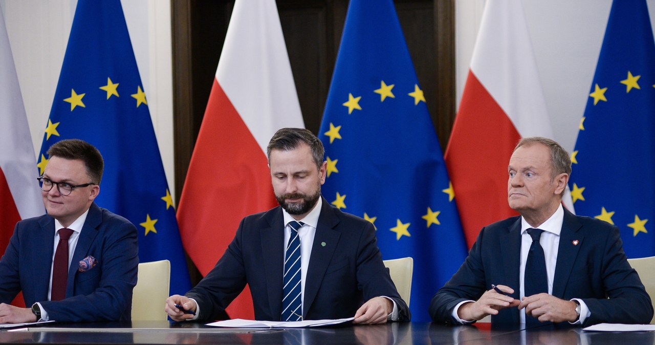 Na zdjęciu (do lewej) Szymon Hołownia, Władysław Kosiniak-Kamysz, Donald Tusk /Marcin Obara /PAP