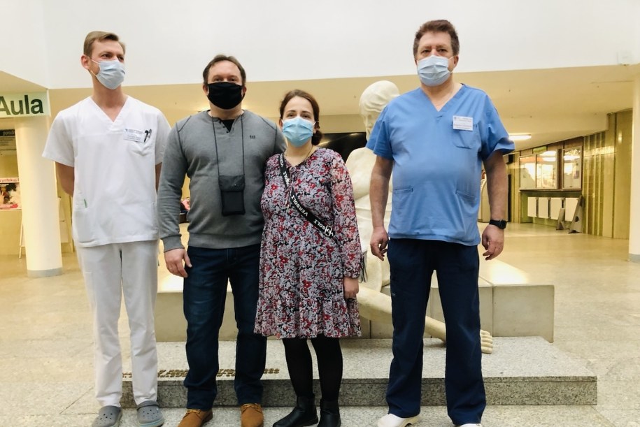 Na zdjęciu: dr Tomasz Talar, pan Robert, pani Agnieszka i dr Bogusław Sobolewski /Agnieszka Wyderka /RMF FM