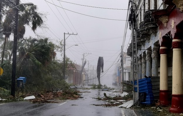 Na zdjęciu huragan Ian na Kubie /Yander Zamora /PAP/EPA