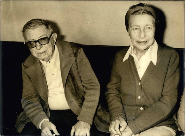 Na zdjęciu Jean-Paul Sartre i pisarka Simone de Beauvoir / 	Keystone Pictures USA / Alamy Stock Photo /PAP/EPA
