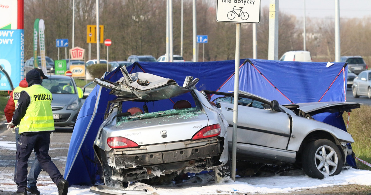 Na zdjęciu jest tylko jedno auto... /Jarosław Jakubczak / Polska Press /East News