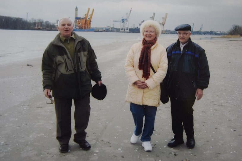 Na zdjęciu Józef Sowa z siostrą Janiną (Anitą) i bratem Eugeniuszem /Archiwum prywatne Józefa Sowy /INTERIA.PL