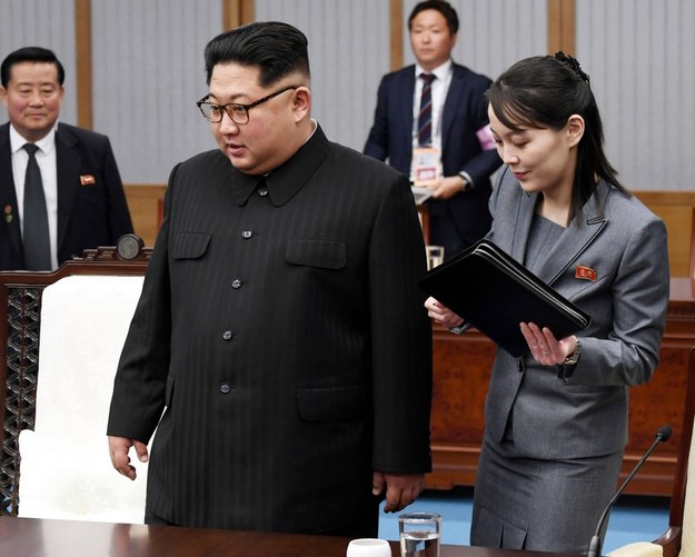Na zdjęciu Kim Dzong Un z siostrą Kim Jo Dzong /Newscom /PAP/EPA