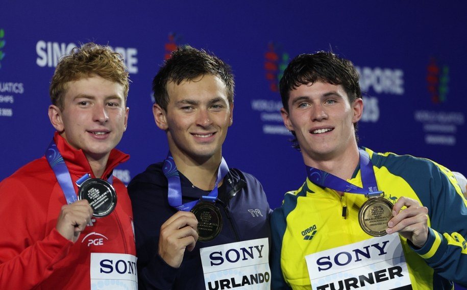 Na zdjęciu Krzysztof Chmielewski pierwszy po lewej stronie / 	FAZRY ISMAIL    /PAP/EPA