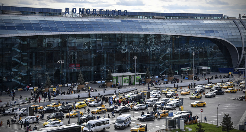 Na zdjęciu lotnisko Moskwa-Domodiedowo /ALEXANDER NEMENOV /AFP