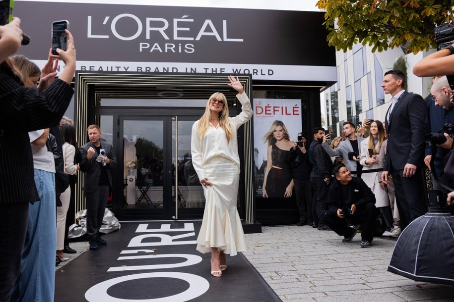 Na zdjęciu modelka Heidi Klum na otwarciu sklepu L’Oréal w Duesseldorfie /ROLF VENNENBERND /PAP/DPA