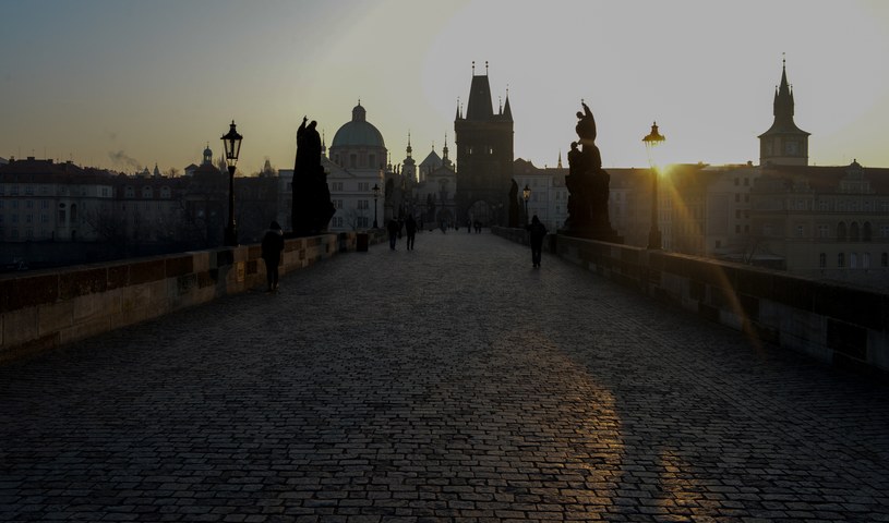 Na zdjeciu: Most Karola w Pradze /MICHAL CIZEK /AFP