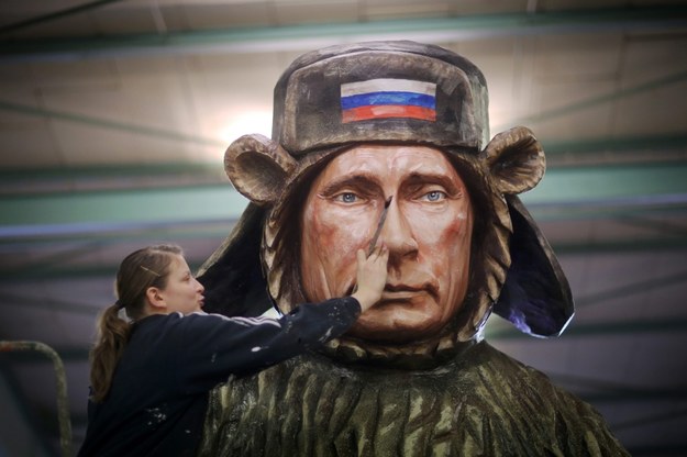 Na zdjęciu mural z podobizną prezydenta Rosji /FREDRIK VON ERICHSEN /PAP/EPA