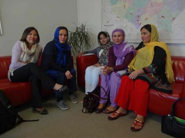 Na zdjęciu od lewej: Masuma Ibrahimi, Shukria Azadmanesh, Najia Anwari, Husna Mohammadi, Malina Fahiz. /Grzegorz Jasiński /RMF FM