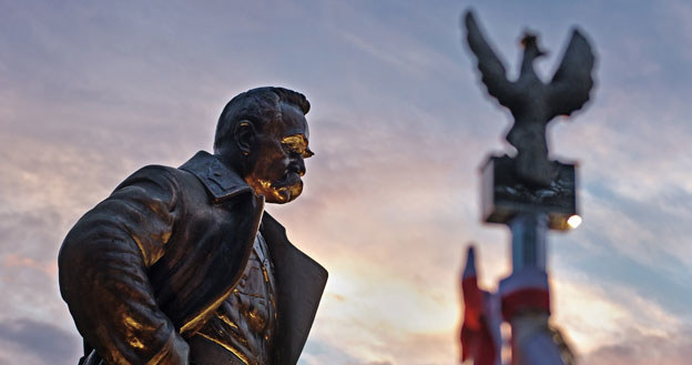 Na zdjęciu: Pomnik Marszałka Józefa Piłsudskiego w Gdyni /Łukasz Dejnarowicz /Agencja FORUM