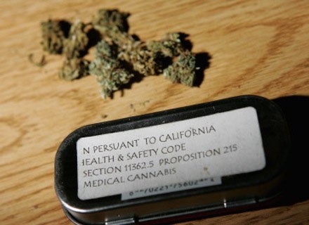 Na zdjęciu porcja "medycznej marihuany", San Francisco, listopad 2006 /AFP
