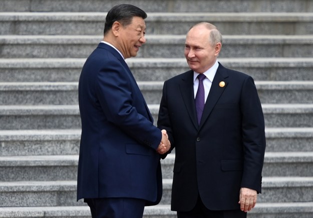 Na zdjęciu prezydent Rosji Władimir Putin i chiński przywódca Xi Jinping /SERGEY BOBYLEV / SPUTNIK / KREMLIN POOL MANDATORY CREDIT /PAP/EPA