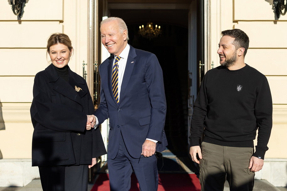 Na zdjęciu prezydent USA Joe Biden, prezydent Ukrainy Wołodymyr Zełenski oraz jego żona Ołena /UKRAINIAN PRESIDENTIAL PRESS SERVICE HANDOUT HANDOUT /PAP/EPA