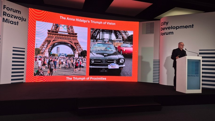 Na zdjęciu prof. Carlos Moreno z paryskiej Sorbony /Krzysztof Nepelski /RMF FM