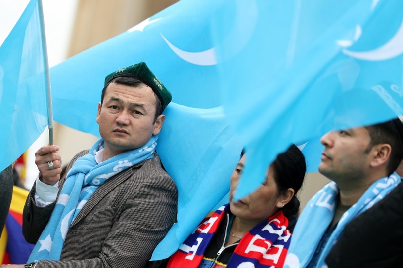 Na zdjęciu: Protest Ujgurów w Paryżu /KENZO TRIBOUILLARD /AFP