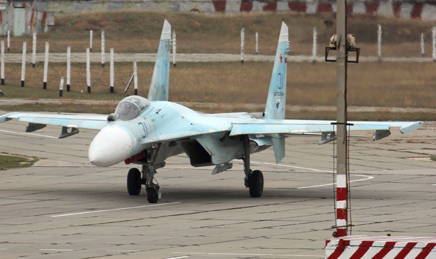 Na zdjęciu rosyjski myśliwiec Su-27 /AFP