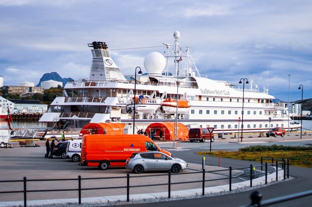 Na zdjęciu statek SeaDream 1 /Sondre Skjelvik /PAP/EPA
