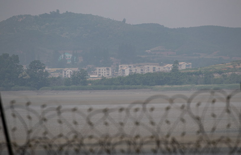Na zdjęciu: Strefa zdemilitaryzowana na granicy Korei Północnej i Południowej /KIM HEE-CHUL /PAP