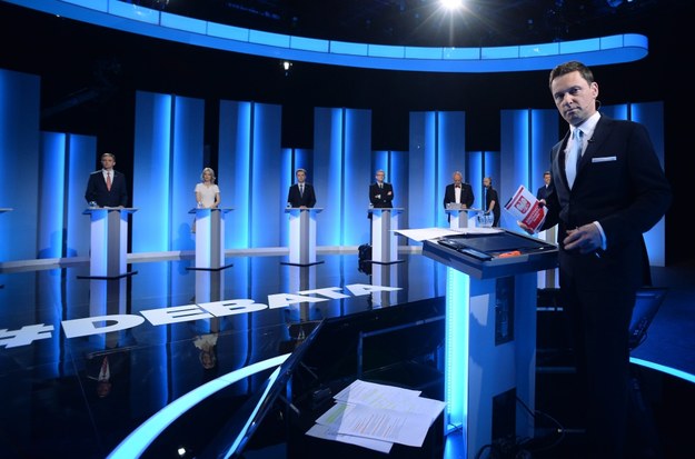 Na zdjęciu studio telewizyjne przed debatą przed I turą wyborczą / 	Ireneusz Sobieszczuk    /PAP