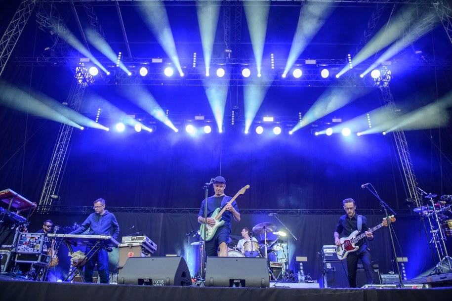 Na zdjęciu zespół Lao Che podczas koncertu na Arenie Lublin w 2016 roku /Wojciech Pacewicz /PAP