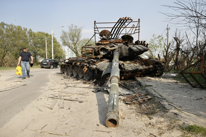 Na zdjęciu: Zniszczony rosyjski czołg w Czernihowie /AA/ABACA /East News