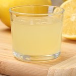 Na zmęczenie i pobudzenie jelit do pracy działa lepiej jak poranna kawa. Wystarczy 30 ml dziennie