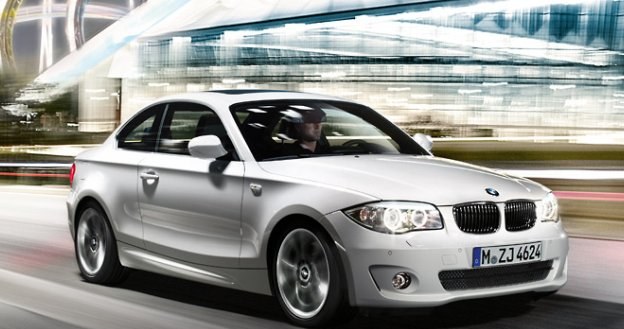 Nabywcy nowych aut nie mogą dziś polegać na fabrycznych danych dotyczących zużycia paliwa. /BMW
