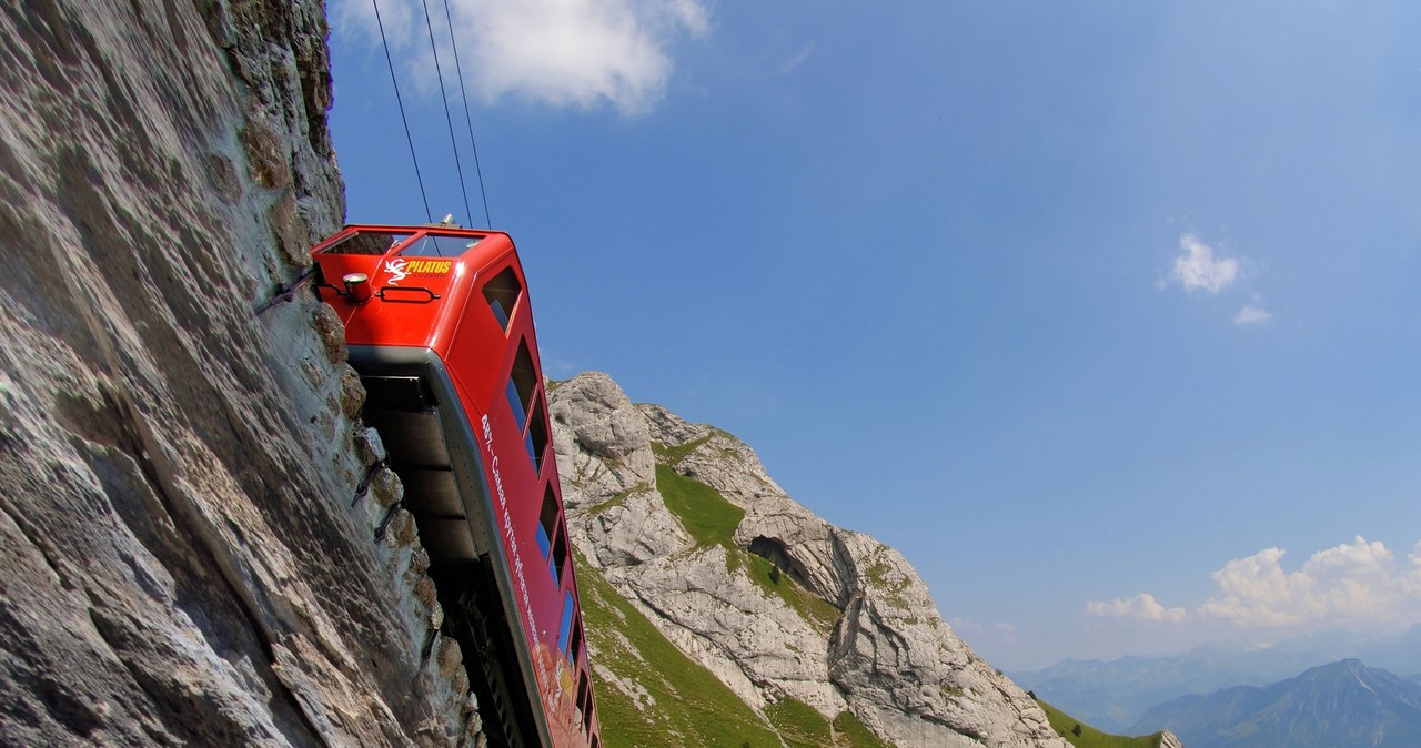 Nachylenie stoku na jej trasie dochodzi czasem do 48 stopni /Switzerland Tourism