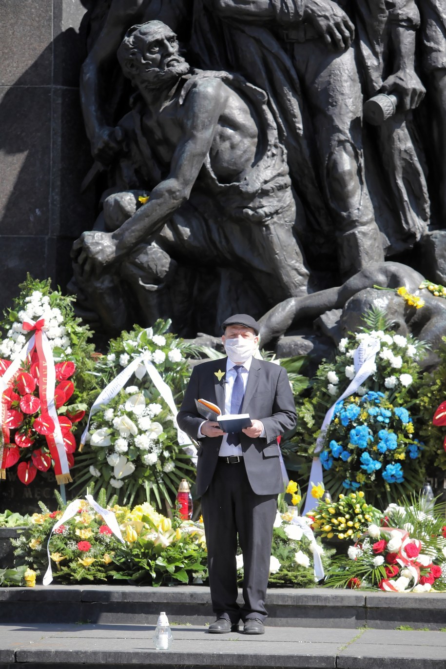Naczelny Rabin Polski Michael Schudrich podczas uroczystych obchodów 77. rocznicy wybuchu powstania w getcie warszawskim /	Wojciech Olkuśnik /PAP