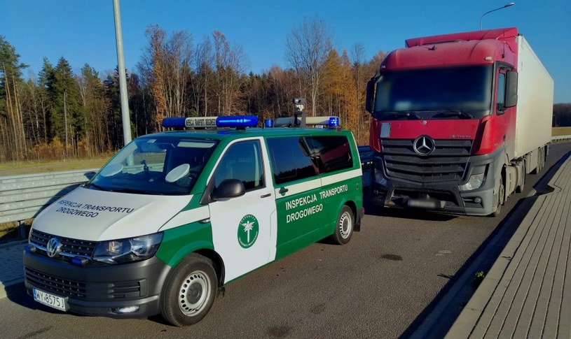 Naczepa nie była zarejestrowana ani ubezpieczona. /ITD