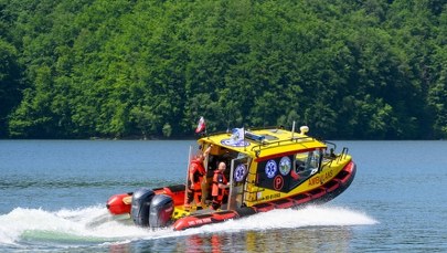 Nad Jeziorem Solińskim będzie bezpieczniej. Ratownicy mają ambulans wodny 