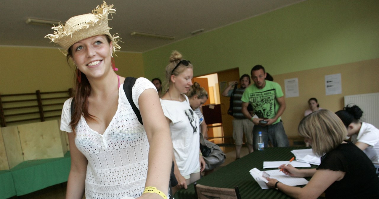 Nad morzem tłumy przy wyborczych urnach