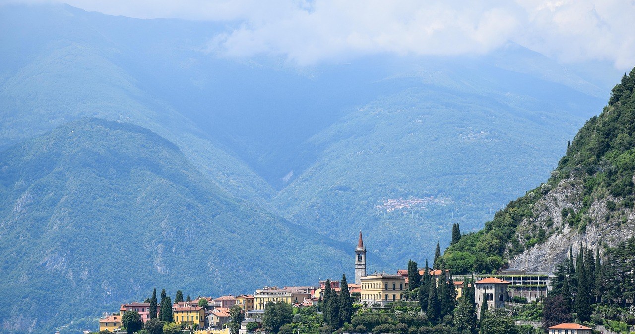 Над озром Комо в Італії знаходиться найкращий готель у Європі /pixabay.com